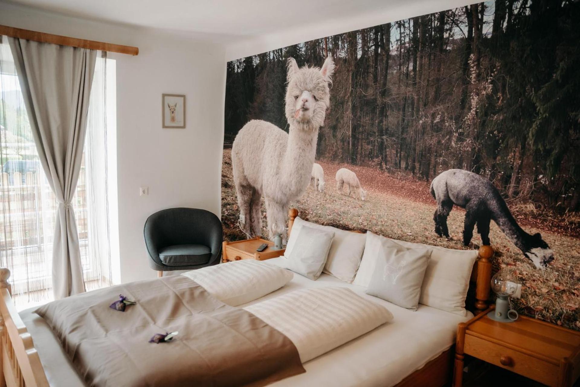 Alpakas, Lamas Und Rentiere Zum Gruenen See Grossdorf  외부 사진